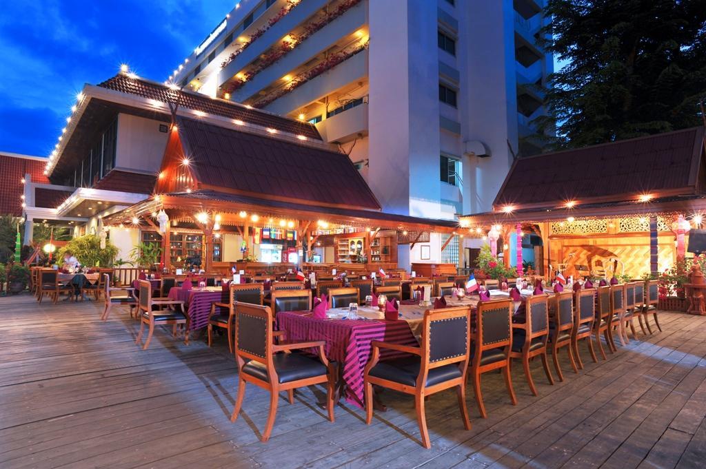 Maeyom Palace Hotel Phrae Exteriér fotografie