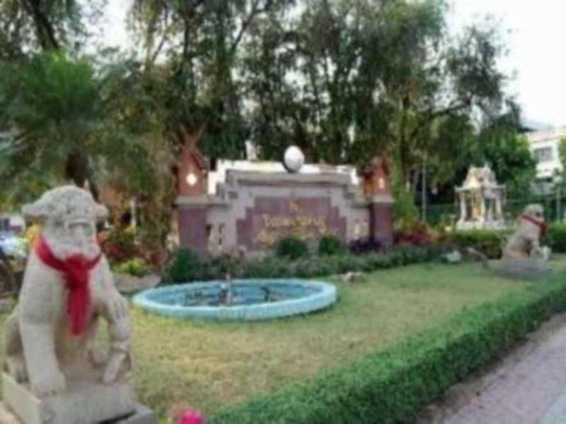 Maeyom Palace Hotel Phrae Exteriér fotografie